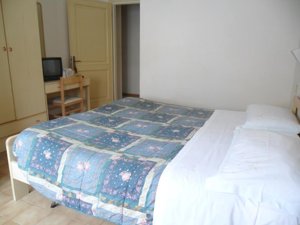 Albergo Giardino バディーア・プラタリア 部屋 写真