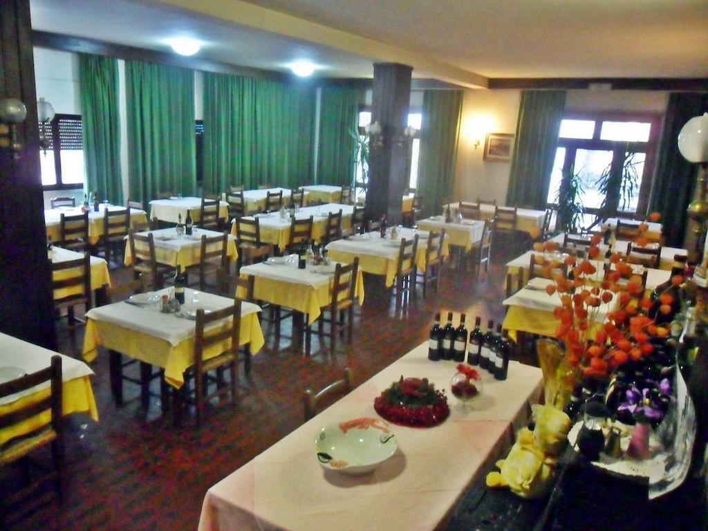 Albergo Giardino バディーア・プラタリア エクステリア 写真