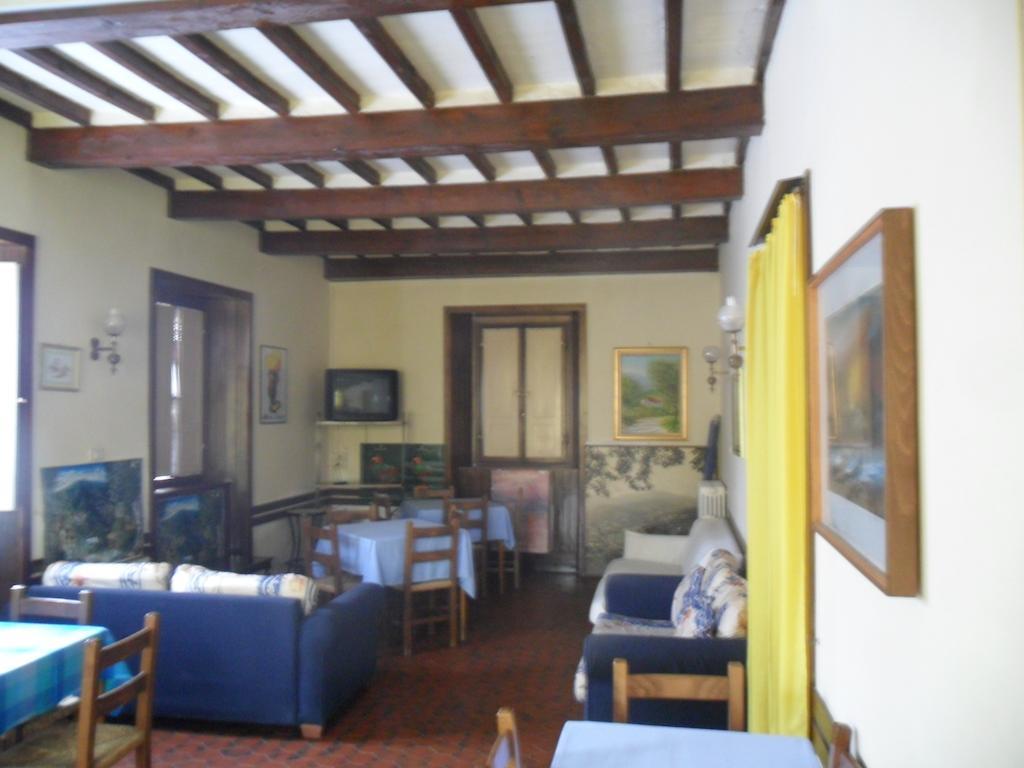 Albergo Giardino バディーア・プラタリア エクステリア 写真